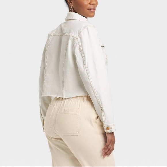 Universal Thread™ Women's Denim Jacket-Off white - Picture 4 of 5